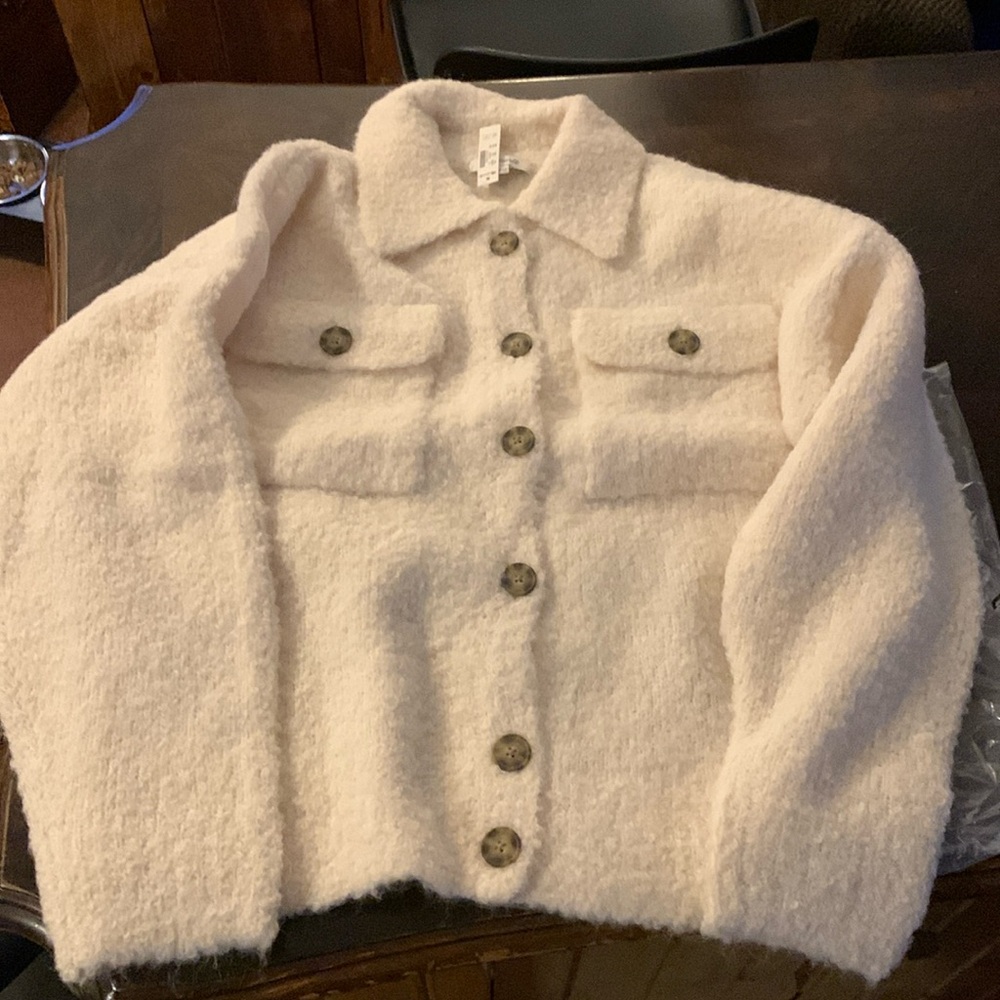 Women’s sweater size XL